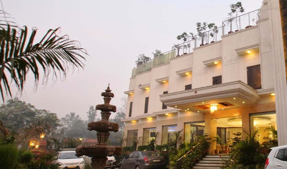 2.   Hotel Taj Resorts